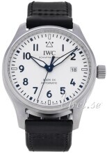 IWC Miesten kello IW328207 Pilots Hopea/Nahka Ø40 mm